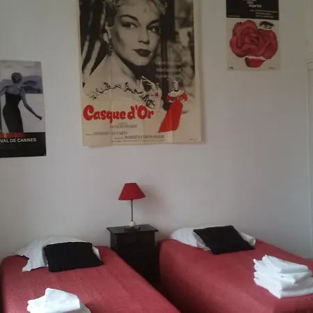 شقة Center Twin Bedroom كان